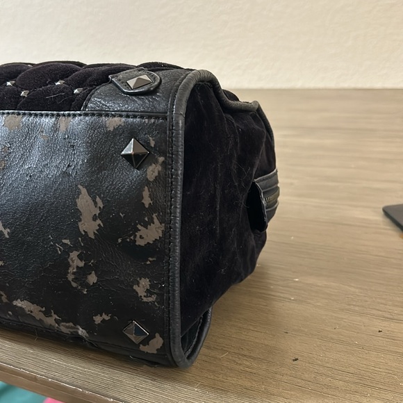 Juicy Couture Black Velvet Quilted Satchel Y2K Vintage - Picture 6 of 9